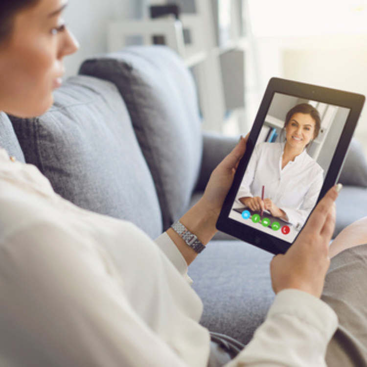 PLASTIIKKAKIRURGI / VIDEOKONSULTAATIO